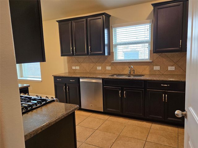 1113 April Meadows LOOP, Georgetown, TX 78626