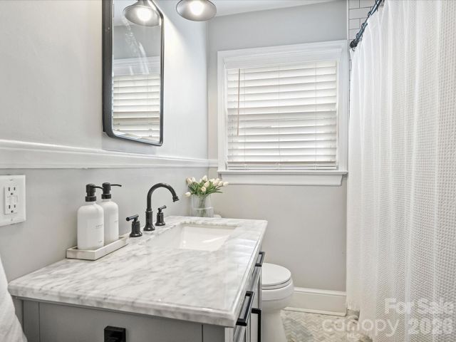 1720 Truman Road, Charlotte, NC 28205