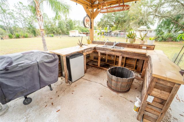 4405 LOMA VISTA DRIVE, Valrico, FL 33596