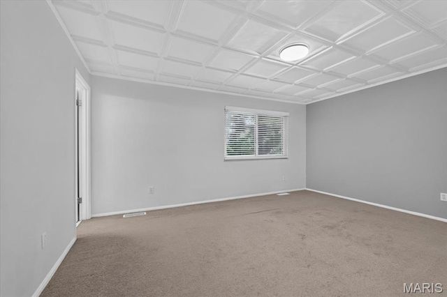 1438 Silverleaf Lane, St Louis, MO 63146