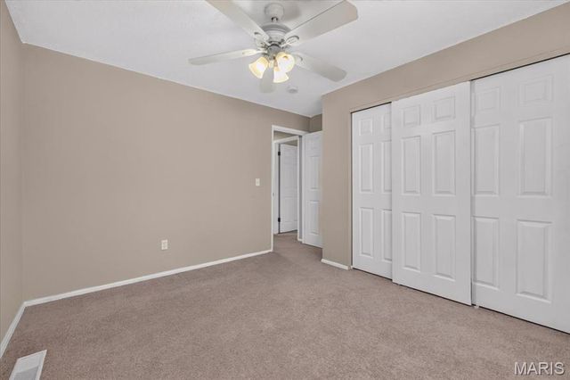 1438 Silverleaf Lane, St Louis, MO 63146