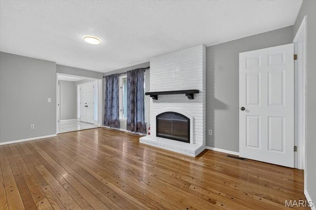 1438 Silverleaf Lane, St Louis, MO 63146