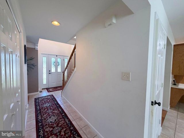 206 PHOENIX DR, Chambersburg, PA 17201