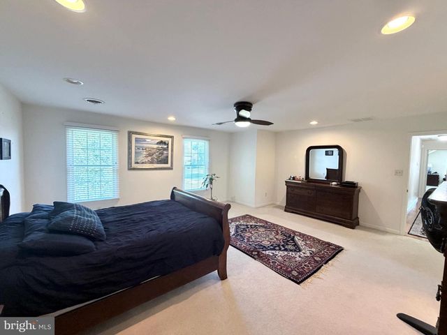 206 PHOENIX DR, Chambersburg, PA 17201