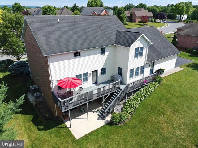 206 PHOENIX DR, Chambersburg, PA 17201