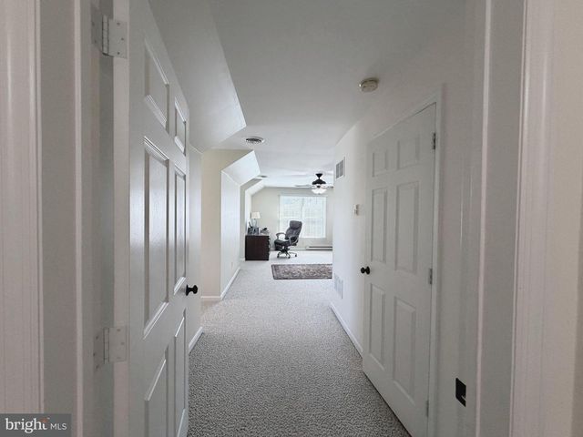206 PHOENIX DR, Chambersburg, PA 17201