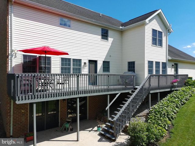 206 PHOENIX DR, Chambersburg, PA 17201