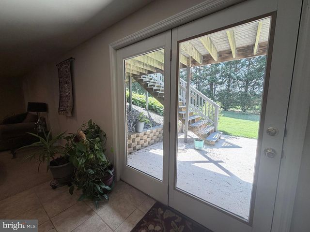 206 PHOENIX DR, Chambersburg, PA 17201