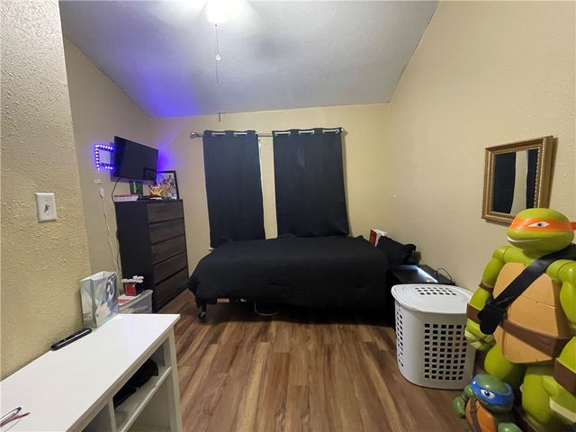 701 Ester Dr, Corpus Christi, TX 78418