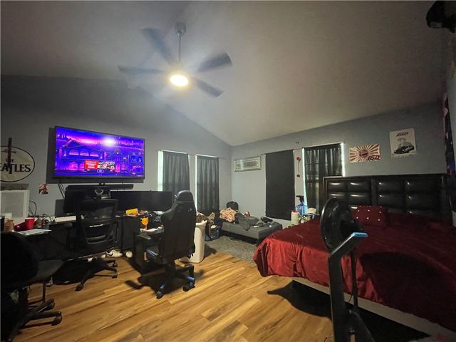 701 Ester Dr, Corpus Christi, TX 78418