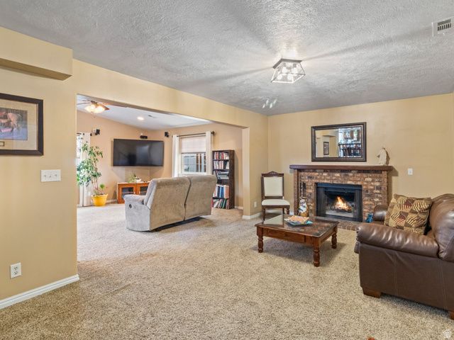 12133 S DOREEN DR, Riverton, UT 84065