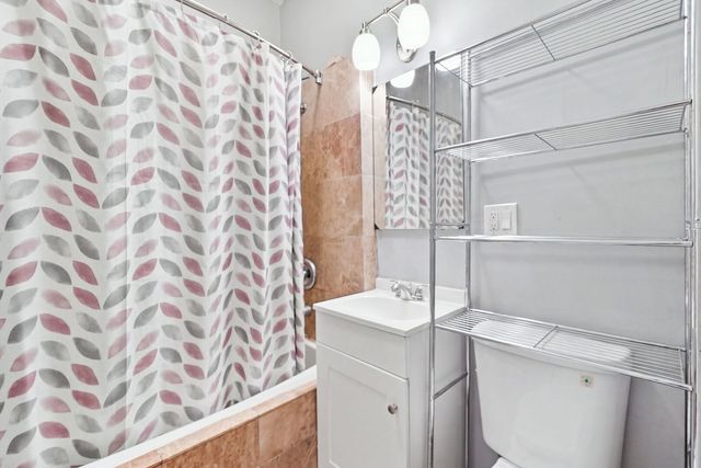 5735 S Marshfield Avenue, Chicago, IL 60636