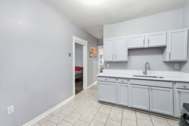 5735 S Marshfield Avenue, Chicago, IL 60636