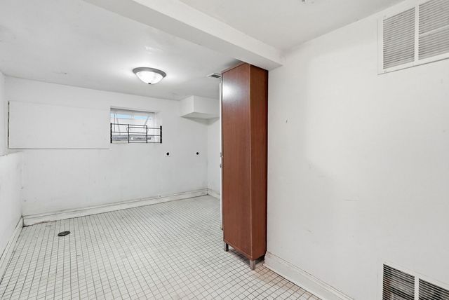 5735 S Marshfield Avenue, Chicago, IL 60636