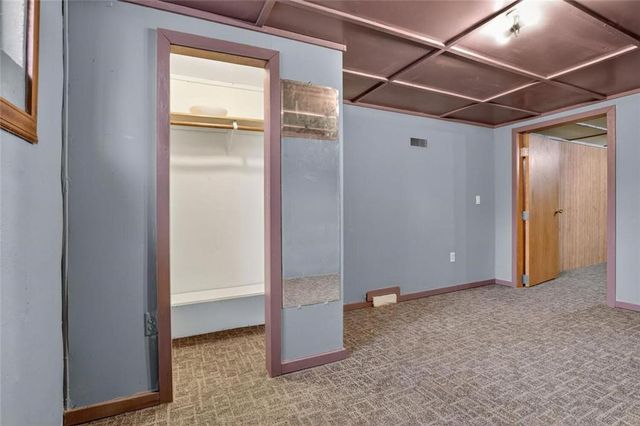 3701 N Cypress Avenue, Kansas City, MO 64117