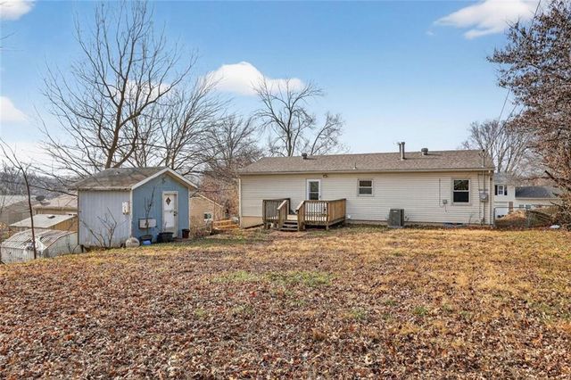 3701 N Cypress Avenue, Kansas City, MO 64117