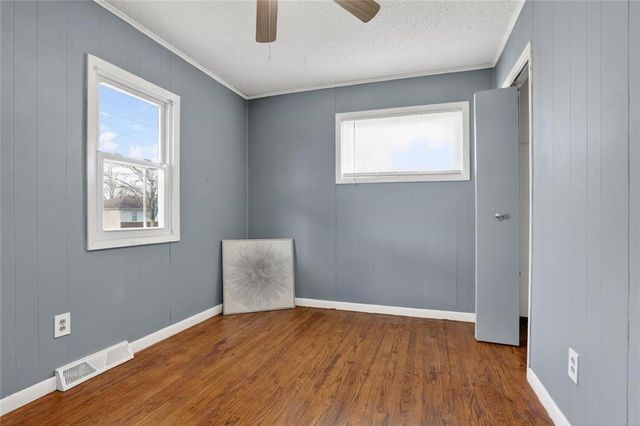 3701 N Cypress Avenue, Kansas City, MO 64117