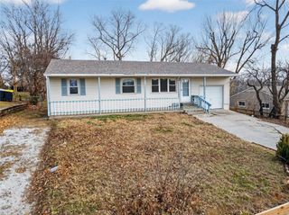 3701 N Cypress Avenue, Kansas City, MO 64117