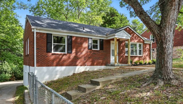 1014 Buck Dr, Clarksville, TN 37040