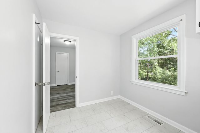 1014 Buck Dr, Clarksville, TN 37040