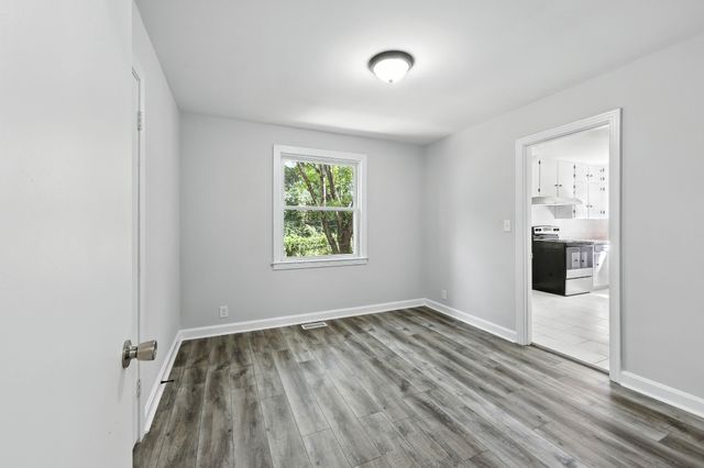 1014 Buck Dr, Clarksville, TN 37040