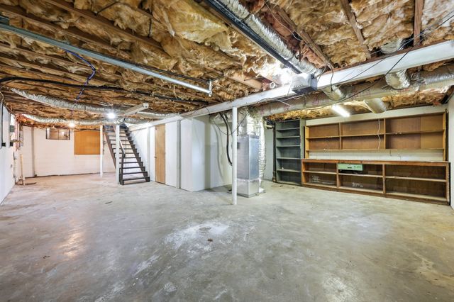 1014 Buck Dr, Clarksville, TN 37040