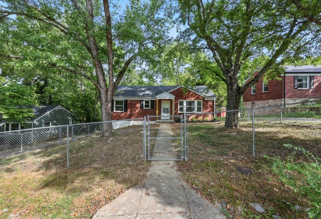 1014 Buck Dr, Clarksville, TN 37040