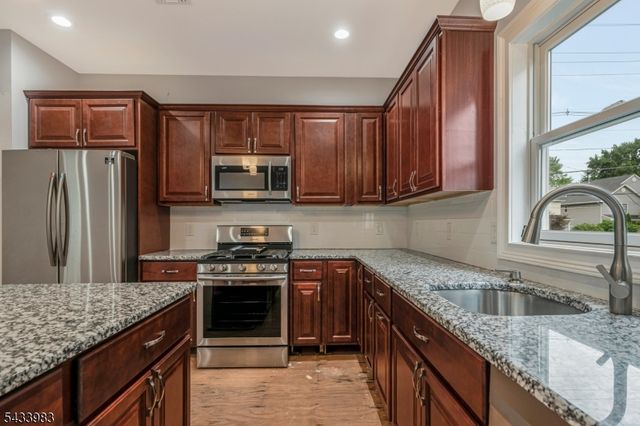 441 William St, Somerville Boro, NJ 08876