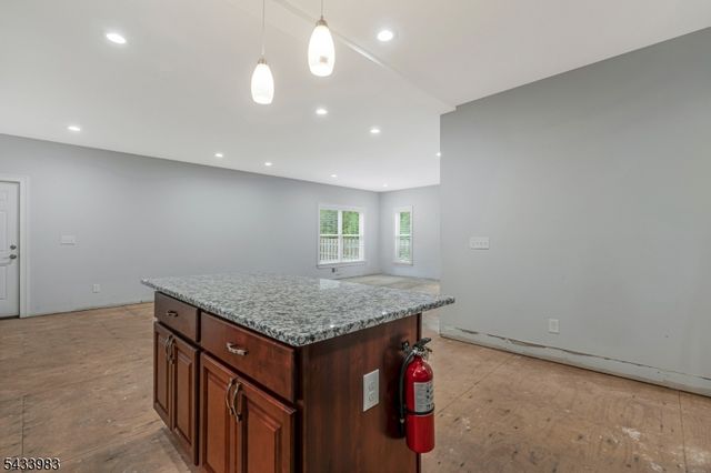 441 William St, Somerville Boro, NJ 08876