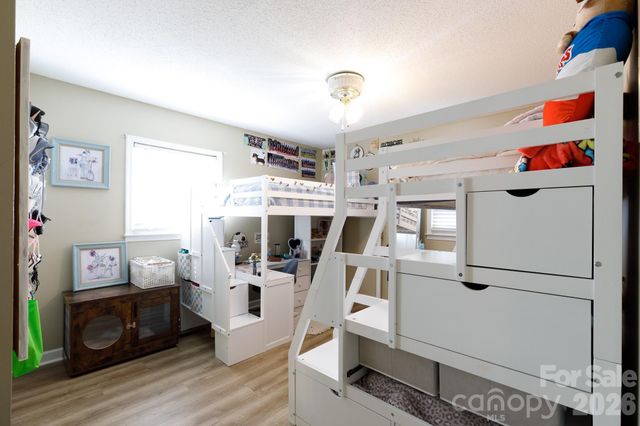 2640 Meadow Lark Lane, Gastonia, NC 28056