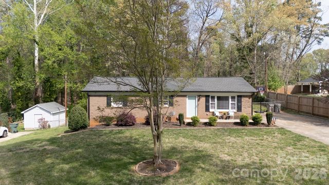 2640 Meadow Lark Lane, Gastonia, NC 28056