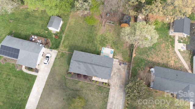 2640 Meadow Lark Lane, Gastonia, NC 28056
