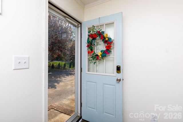 2640 Meadow Lark Lane, Gastonia, NC 28056