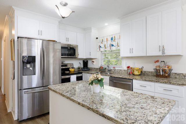 2640 Meadow Lark Lane, Gastonia, NC 28056