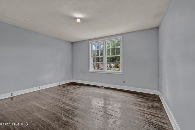 2940 Oleander Drive F5, Wilmington, NC 28403