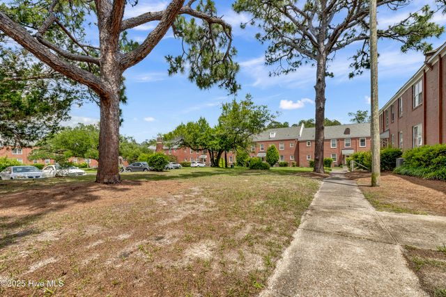 2940 Oleander Drive F5, Wilmington, NC 28403