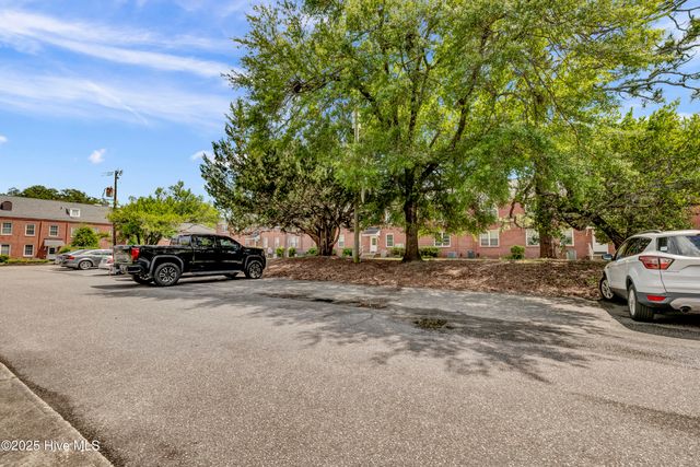 2940 Oleander Drive F5, Wilmington, NC 28403