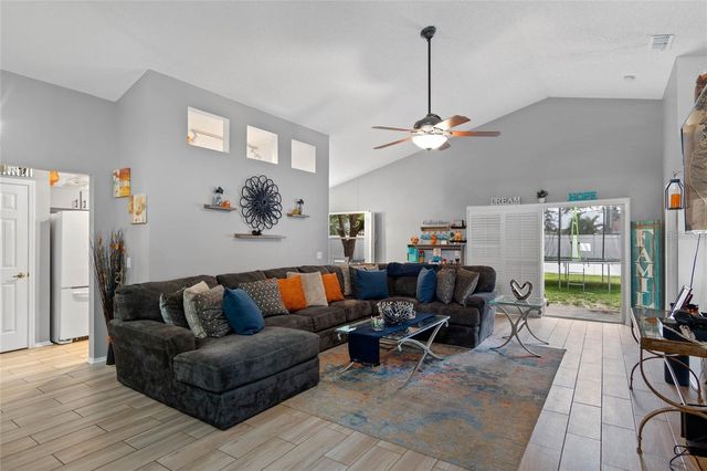 541 HEATHER GLEN DR, Winter Haven, FL 33884