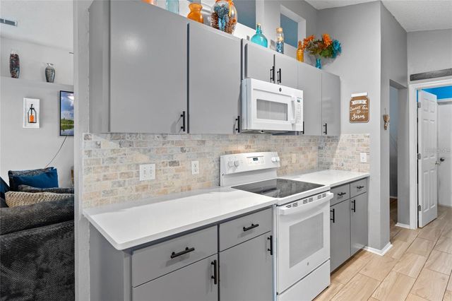 541 HEATHER GLEN DR, Winter Haven, FL 33884