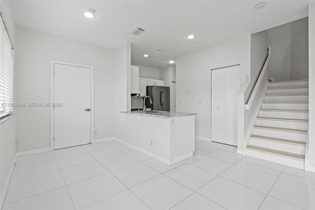 4722 Lago Vista Dr, Coconut Creek, FL 33073