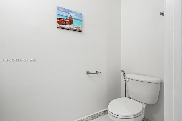 4722 Lago Vista Dr, Coconut Creek, FL 33073