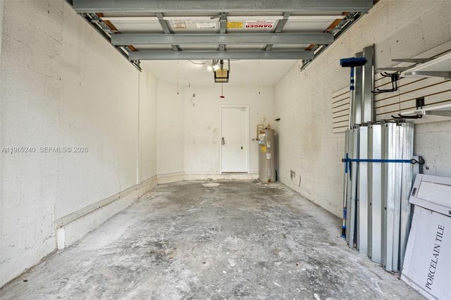 4722 Lago Vista Dr, Coconut Creek, FL 33073