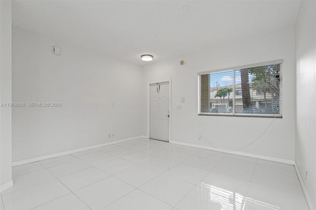 4722 Lago Vista Dr, Coconut Creek, FL 33073