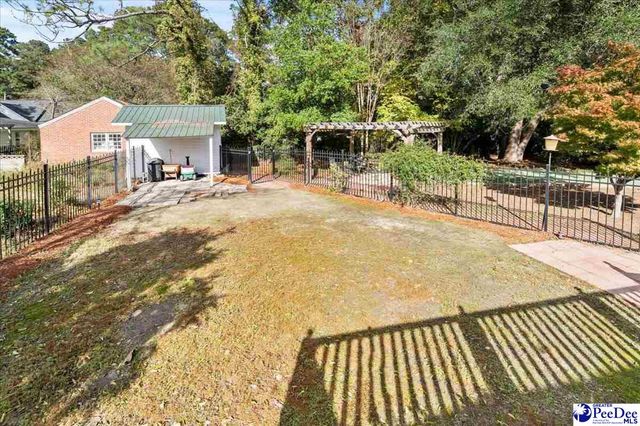 520 E Main Street, Lake City, SC 29560