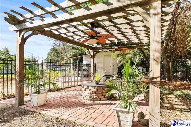 520 E Main Street, Lake City, SC 29560