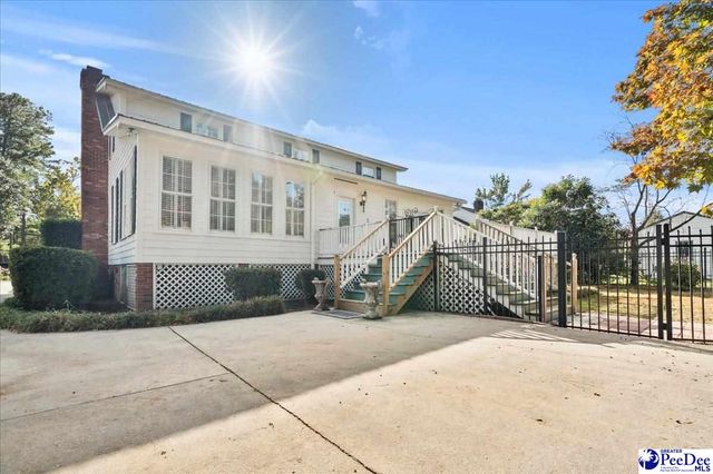 520 E Main Street, Lake City, SC 29560