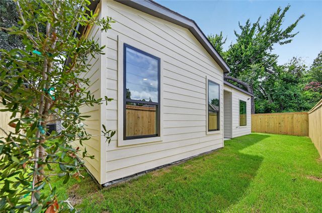 5130 Echo Avenue, Dallas, TX 75215