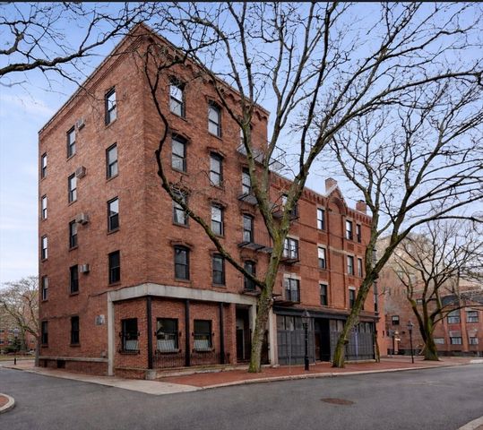 22a Church St 2, Boston, MA 02116