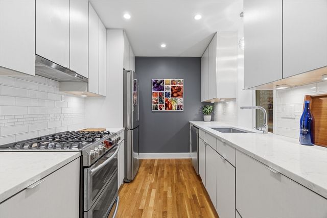 22a Church St 2, Boston, MA 02116