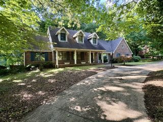 805 Shady Bluff Trl, Clarksville, TN 37043